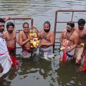 அண்ணாமலையார் திருக்கோயிலில் தைப்பூசத்தை முன்னிட்டு ஈசான்ய குளத்தில் தீர்த்தவாரி!